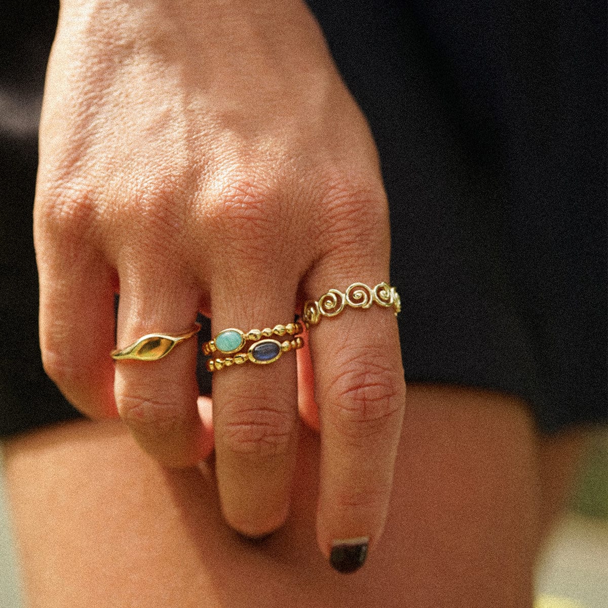 Daisy London Gold Healing Stone Ring - Image 5