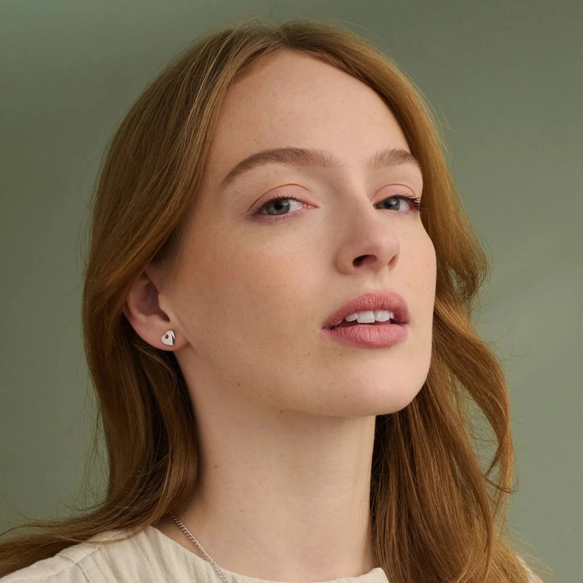 Clogau Cariad Heart Stud Earrings - Image 3