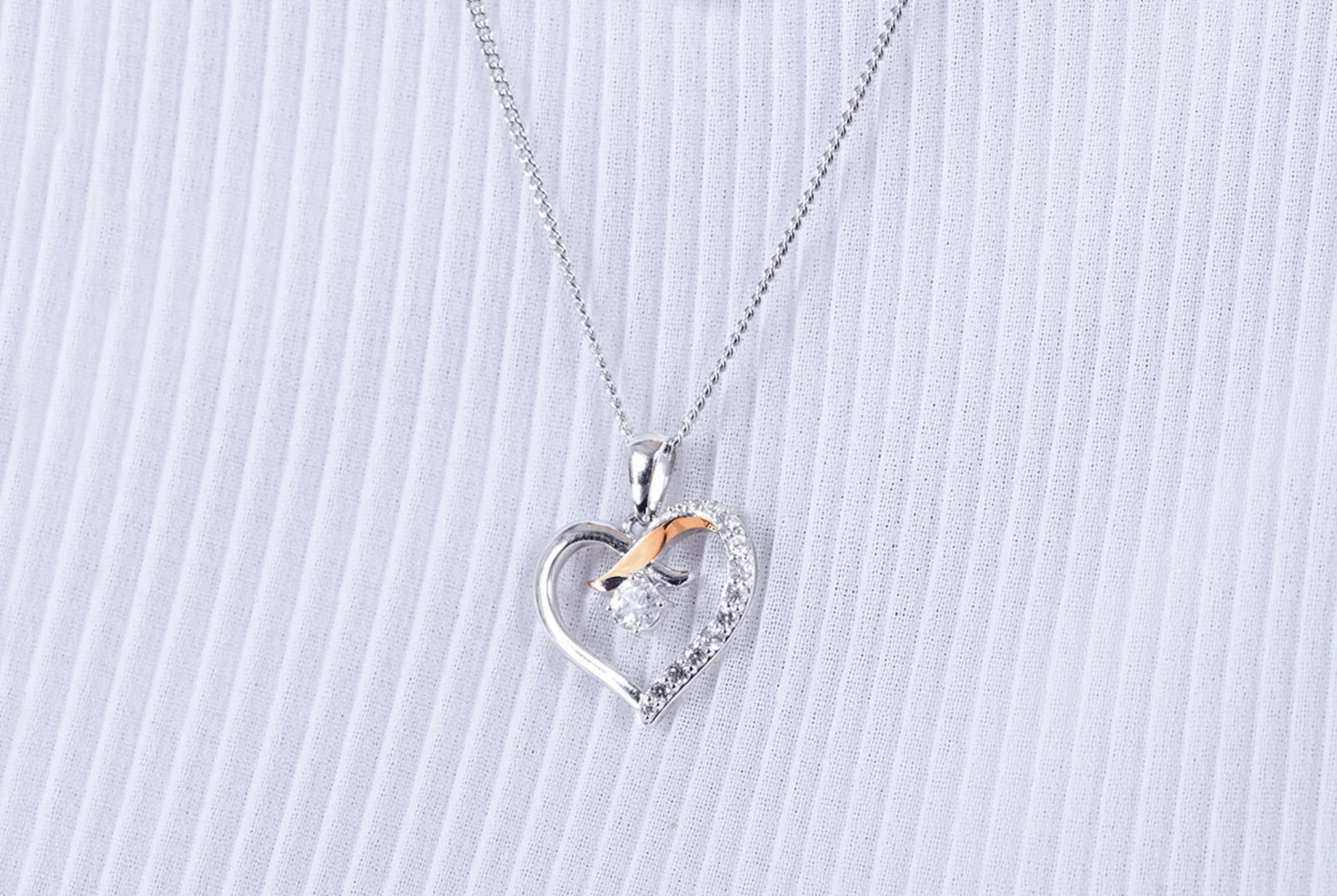 Clogau Kiss Silver Heart Pendant Necklace - Image 3