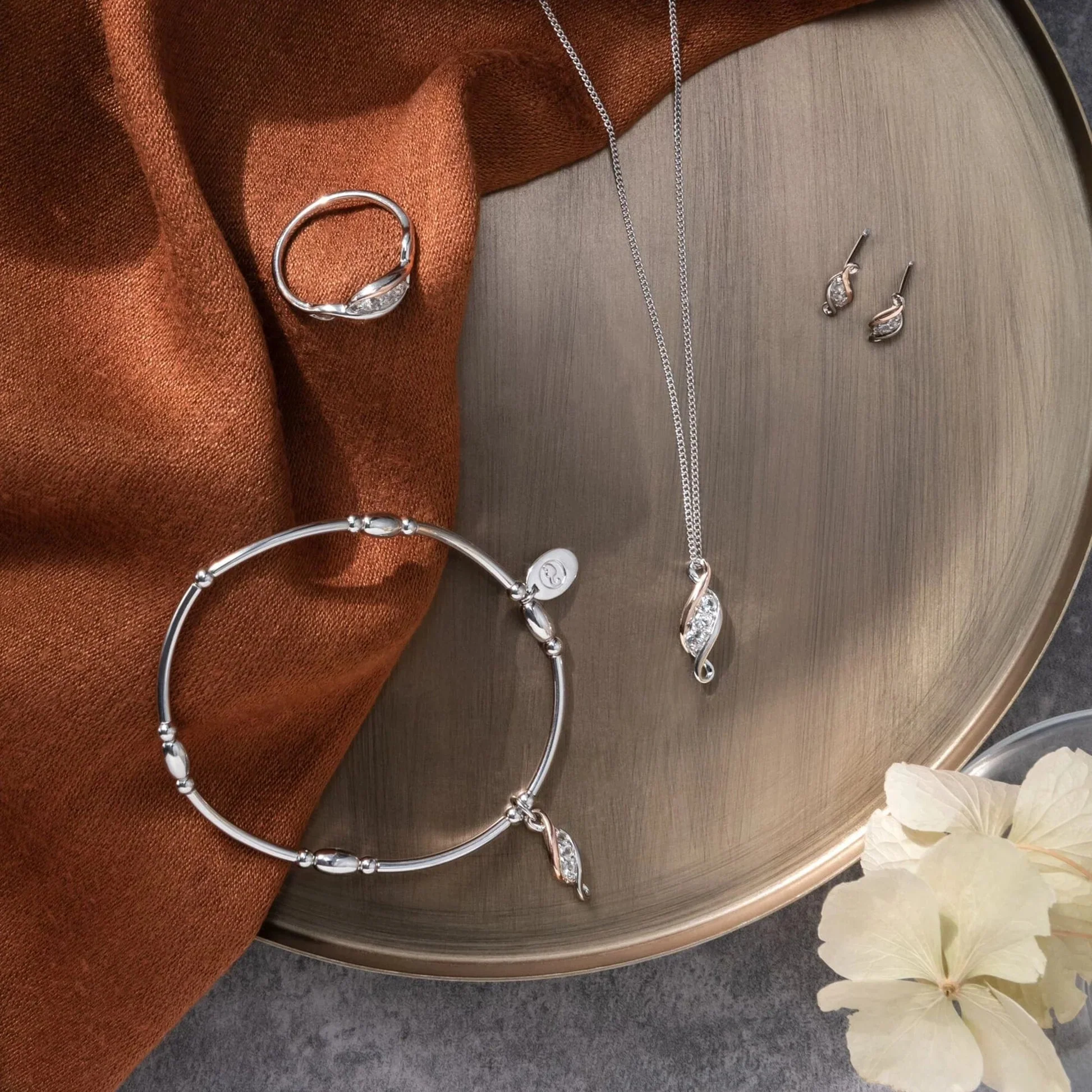 Clogau Past Present Future Silver Ring - Image 3
