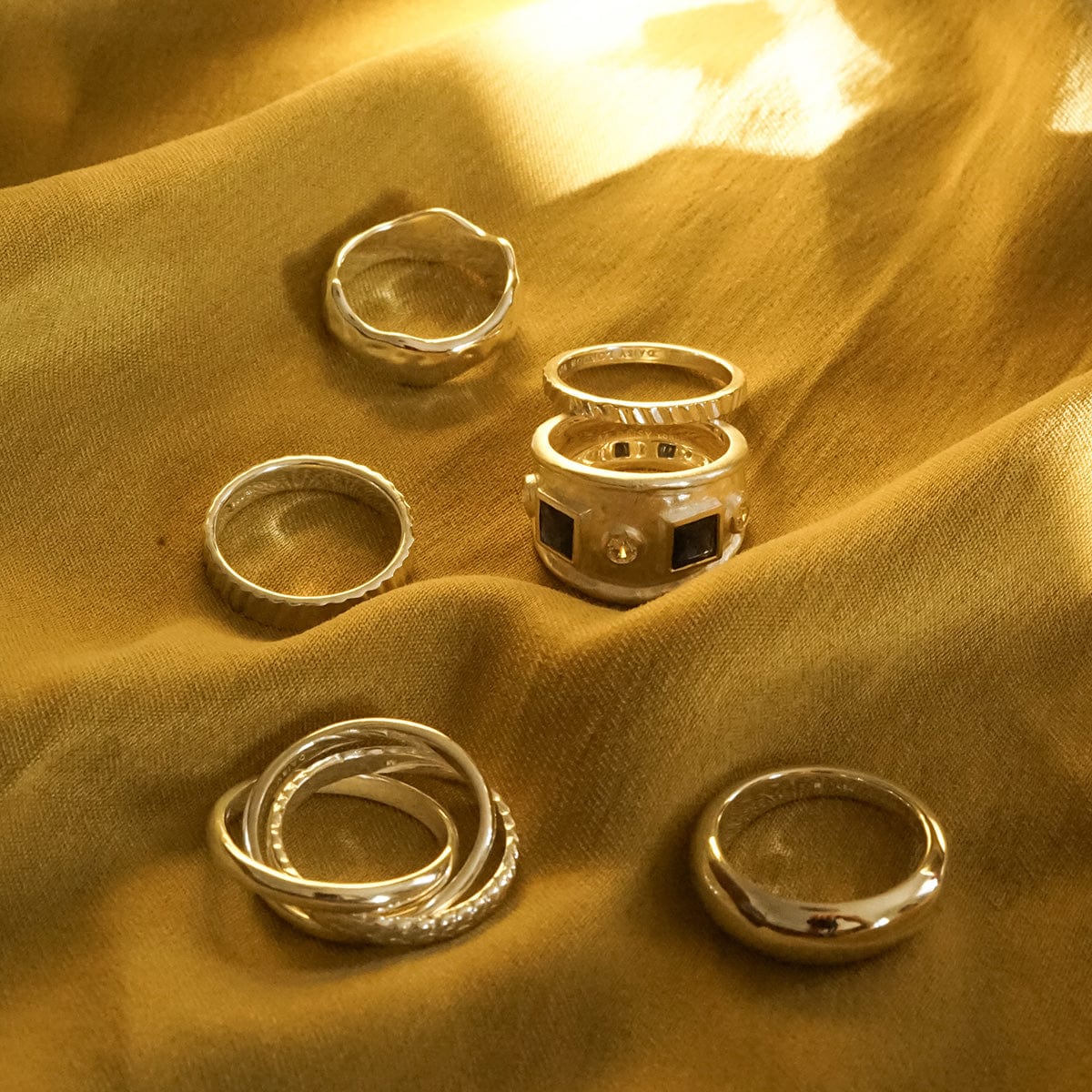 Daisy Estée Lalonde Trinity Ring - Image 8