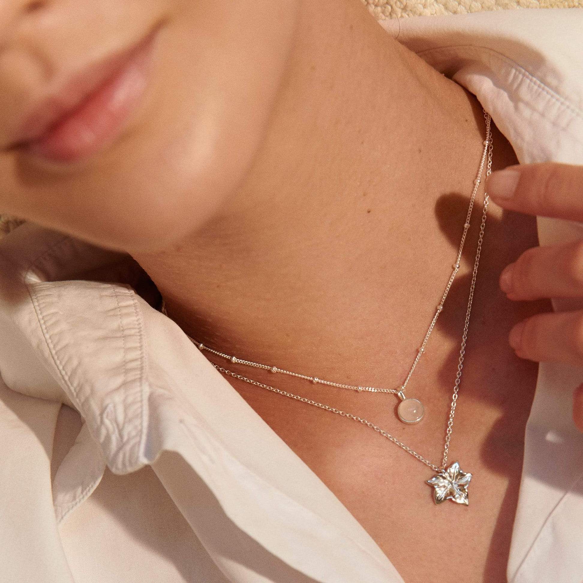 Daisy London Sterling Silver Rose Quartz Healing Stone Necklace - Image 2