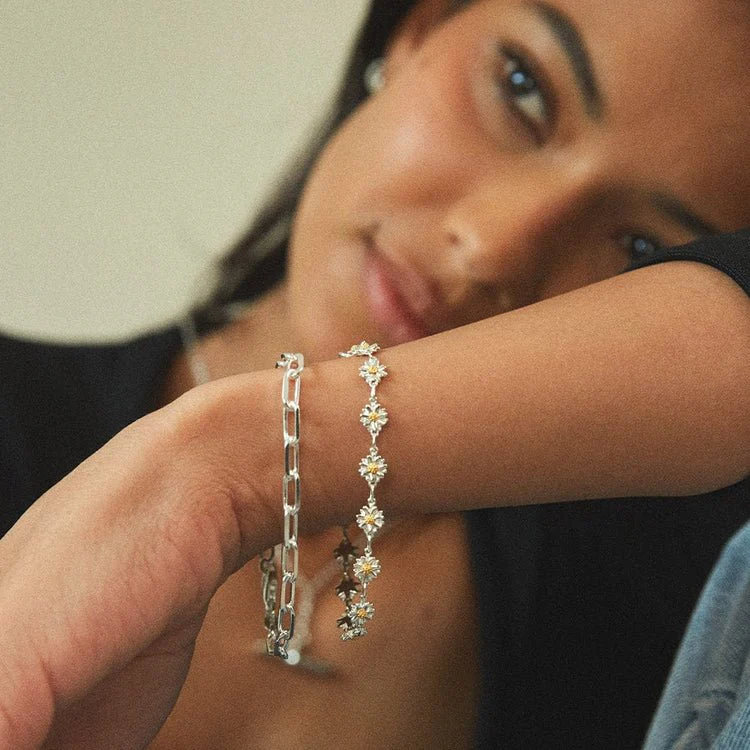 Daisy London Silver Daisy Chain Bracelet - Image 3