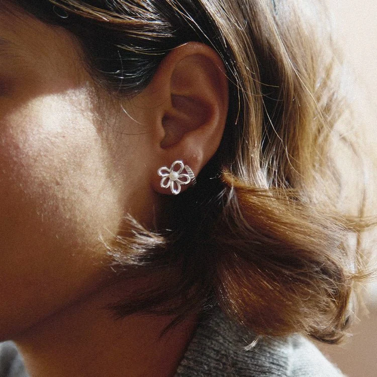 Daisy London Silver Daisy Pearl Stud Earrings - Image 2