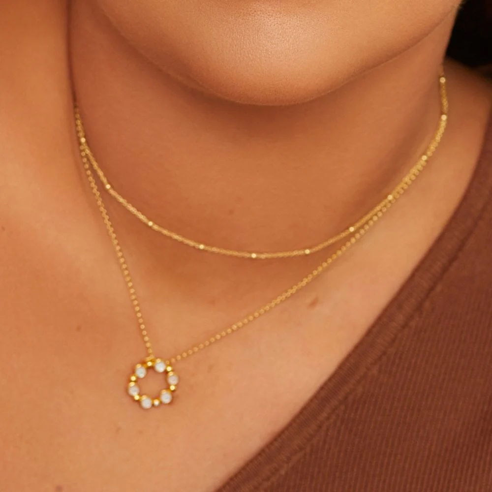 Hot Diamonds Gold Jac Jossa Calm Mother of Pearl Circle Pendant - Image 3