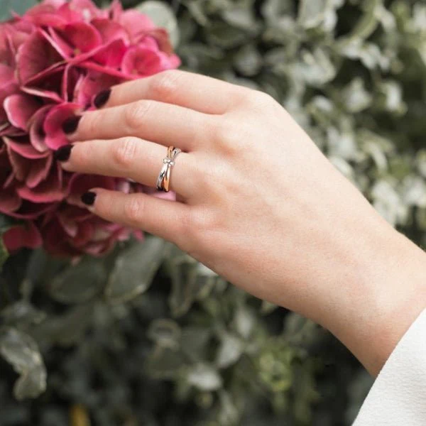 Hot Diamonds 18CT Rose Gold Plate and
Silver Eternity Vermeil Interlocking Ring - Image 2