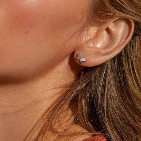 Hot Diamonds 
Silver Flutter Stud Earrings - Image 3