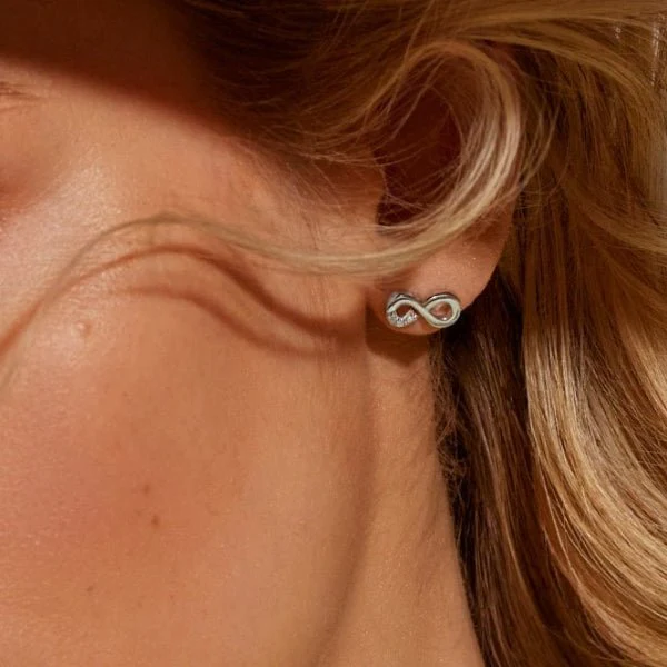 Hot Diamonds
Silver Infinity Earrings - Image 3