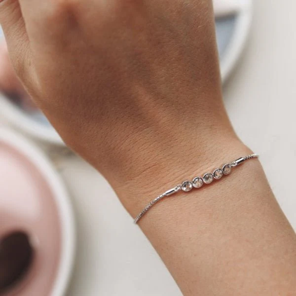 Hot Diamonds
Silver Tender White Topaz Bracelet - Image 2