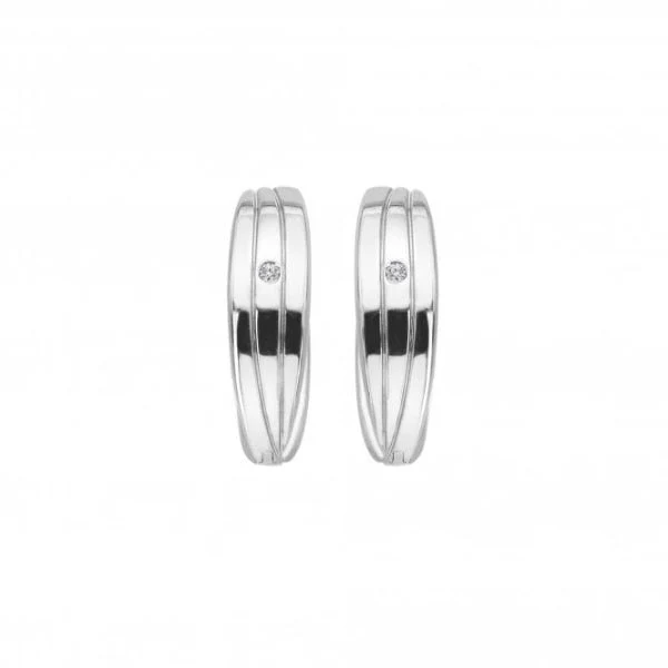 Hot Diamonds
Silver Trio Hoop Earrings - Image 3
