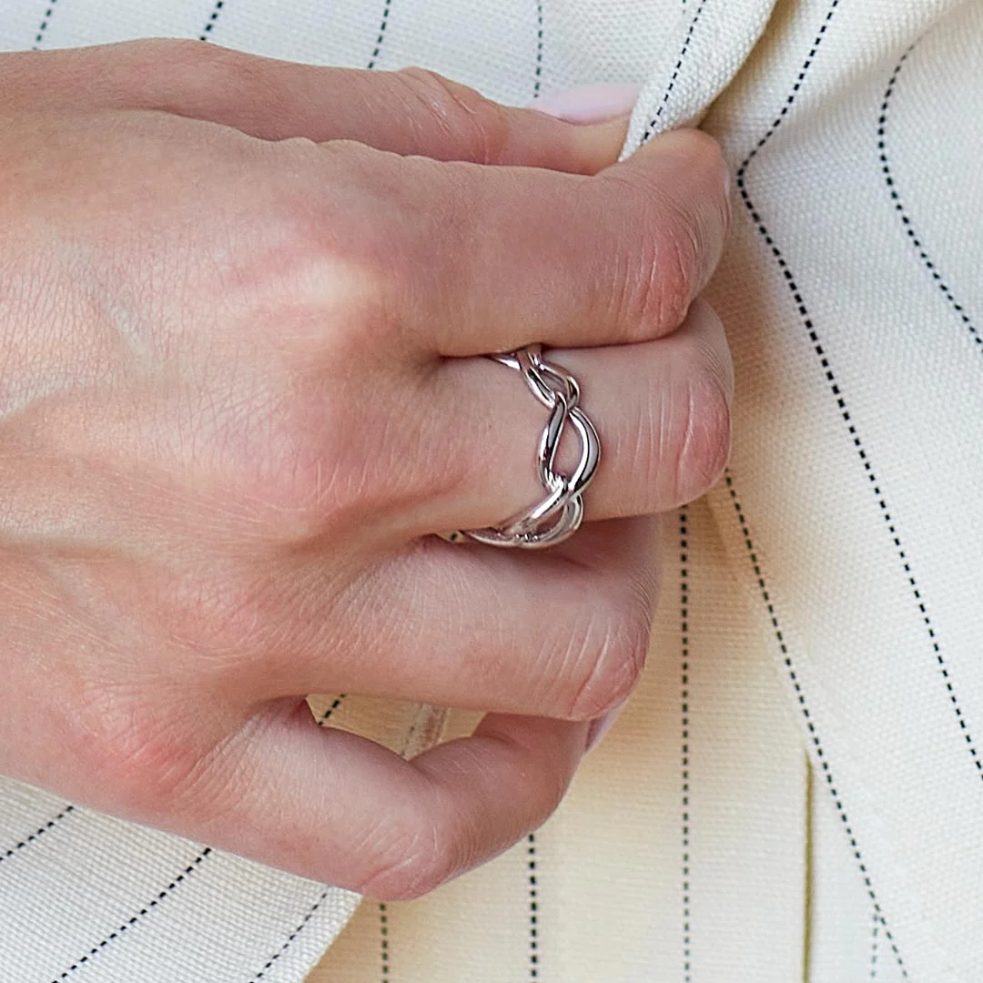 Kit Heath Silver Entwine Twine Link Ring - Image 5