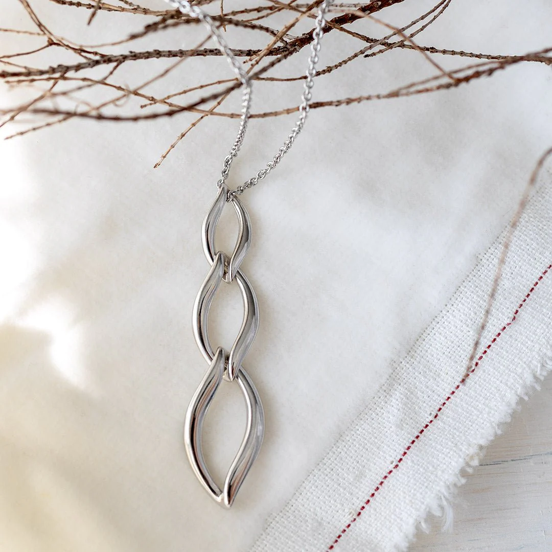 Kit Heath Silver Entwine Twine Trio Link Necklace - Image 3
