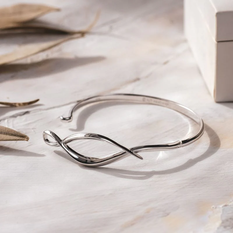 Kit Heath Silver Entwine Twine Twist Hinged Bangle - Image 4