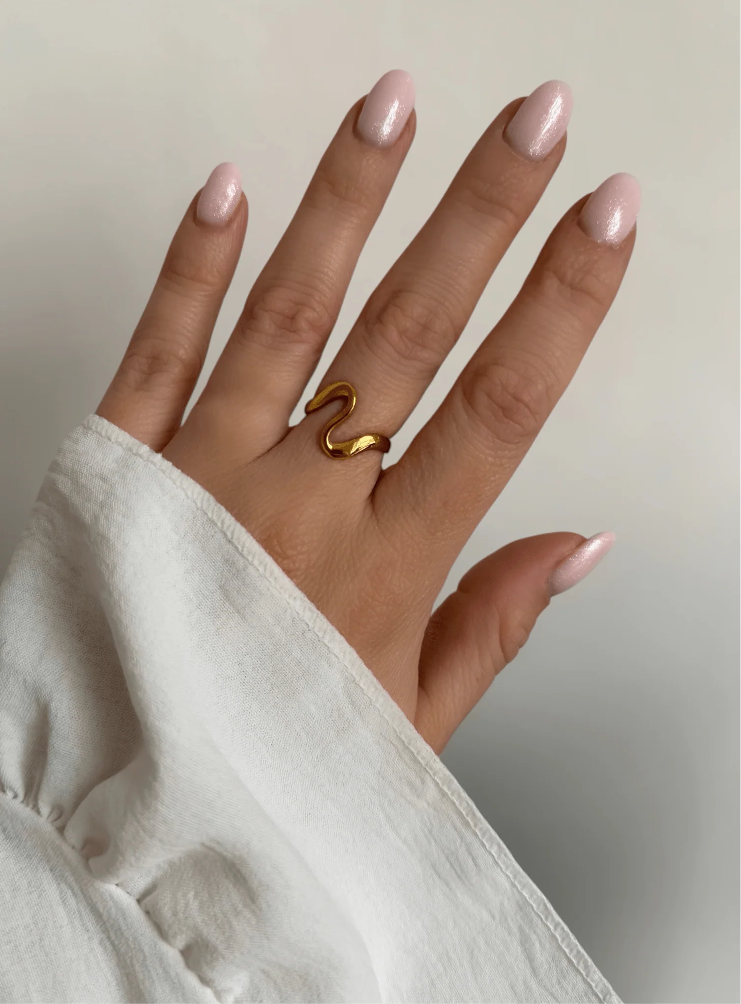 Mococo Gold Adjustable Curve Ring - Image 3