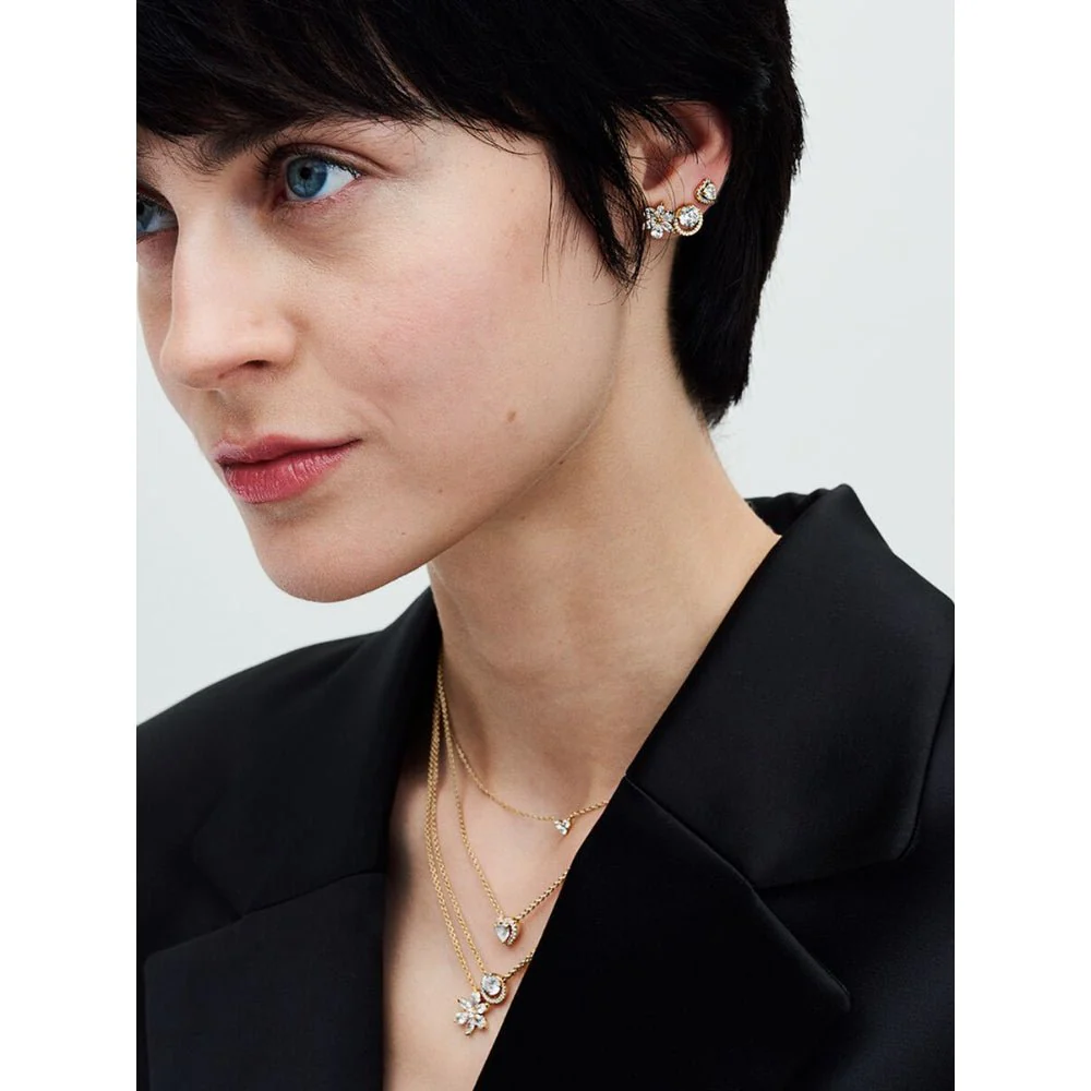 Pandora
Gold Plated Sparkling Elevated Heart Stud Earrings - Image 5