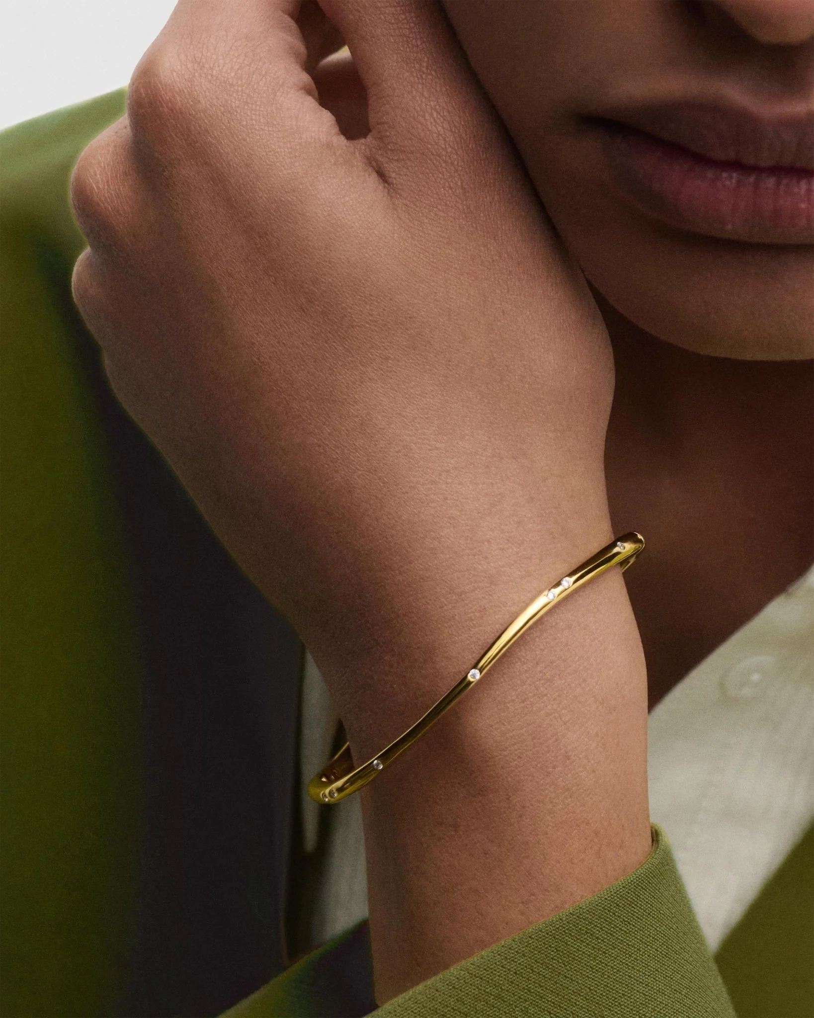 PDPAOLA Gold Air Bracelet - Image 2