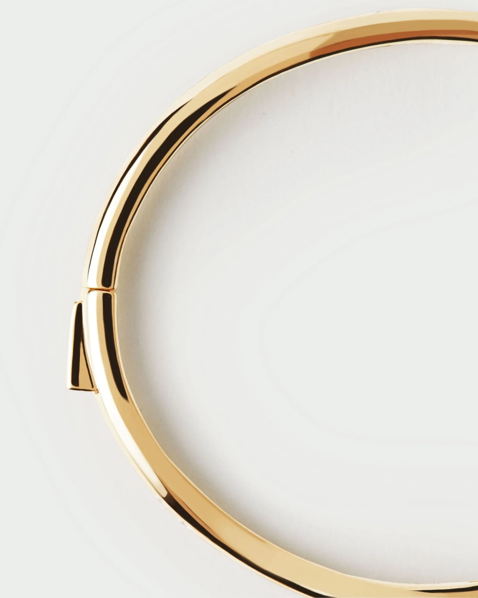 PDPAOLA Gold Air Bracelet - Image 4