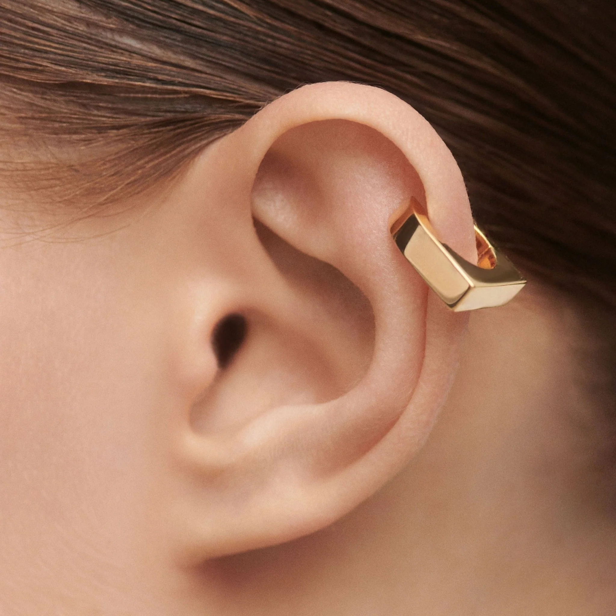 PDPAOLA Gold New York Single Hoop Earring - Image 3