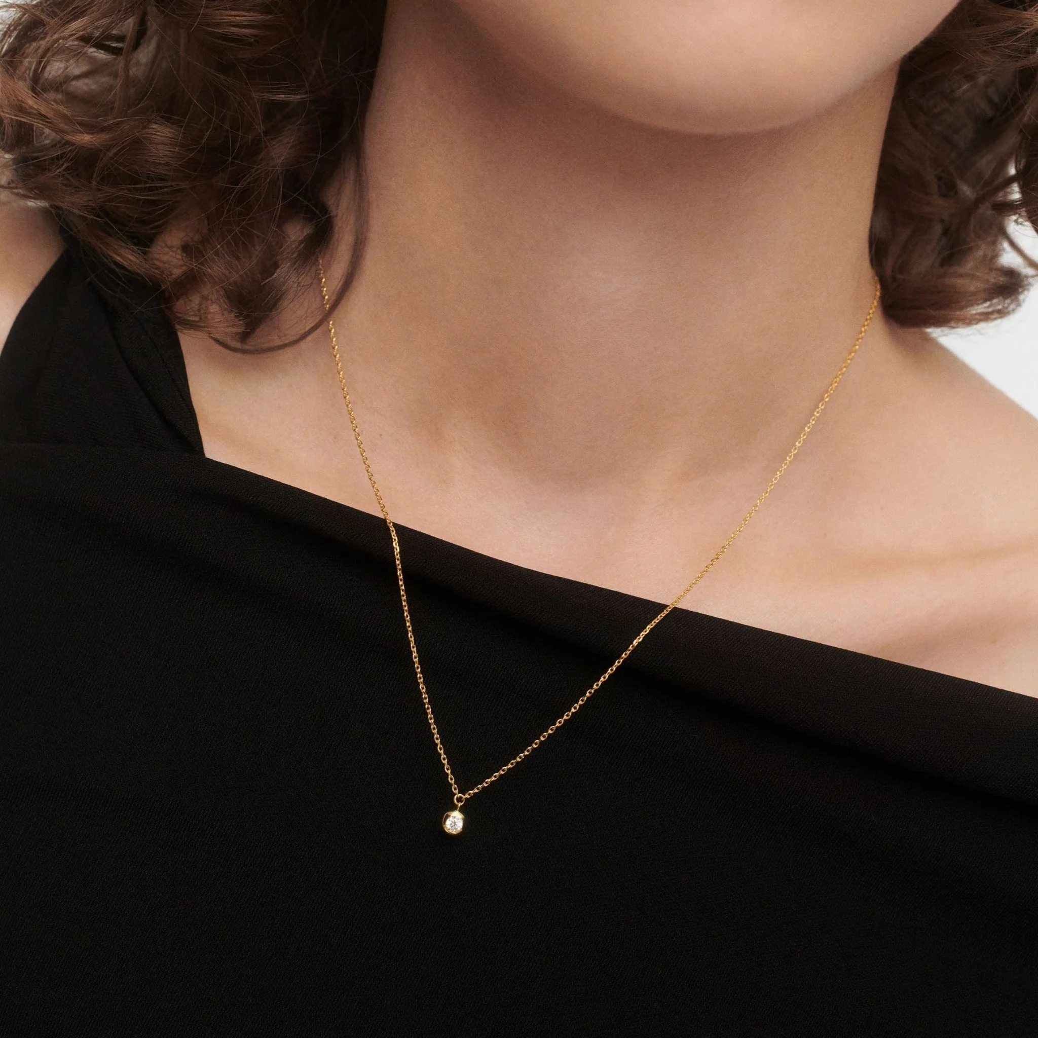 PDPAOLA Gold Sand Solitary Necklace - Image 2
