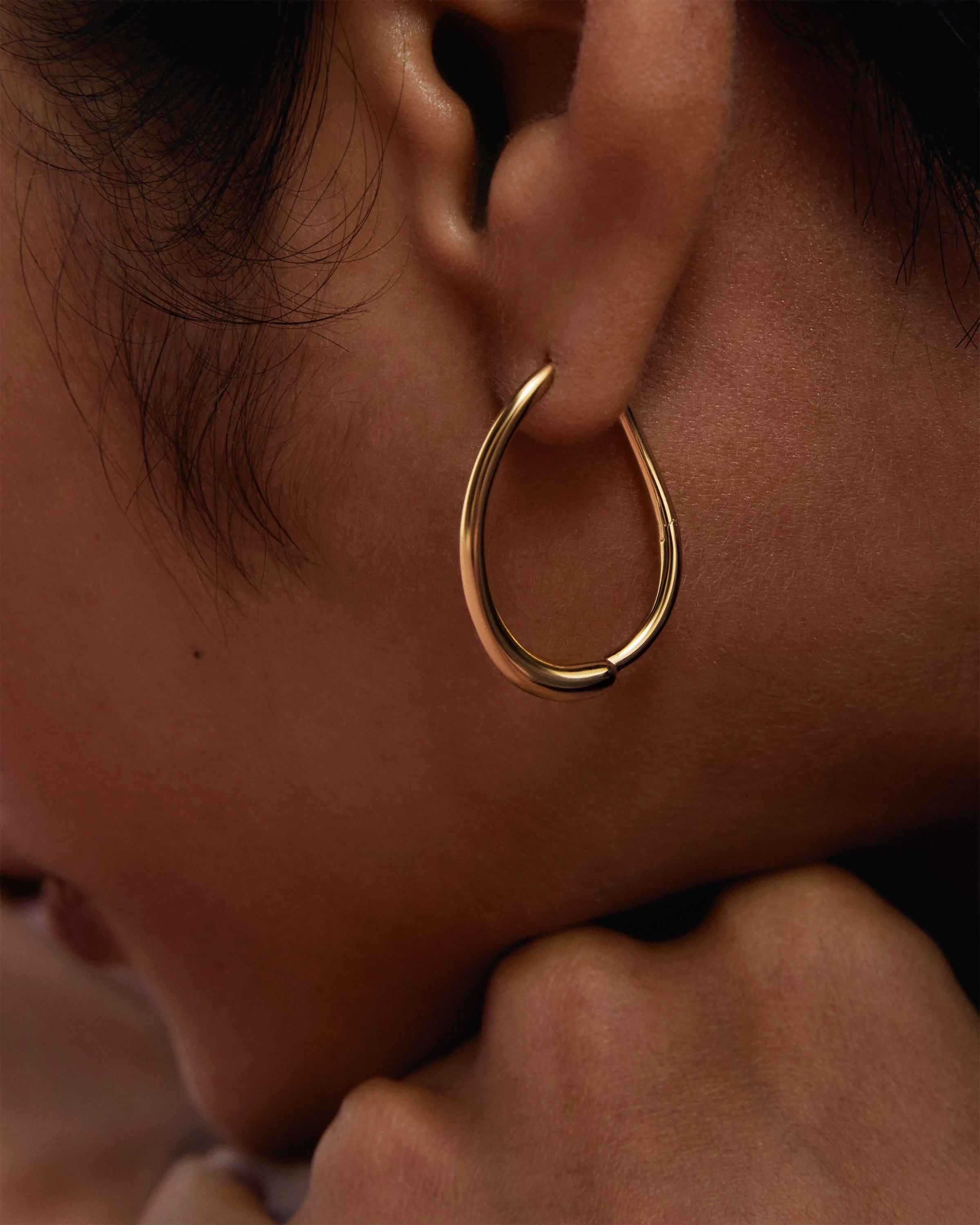 PDPAOLA Gold Halo Hoops Oval Hoop Earrings - Image 3