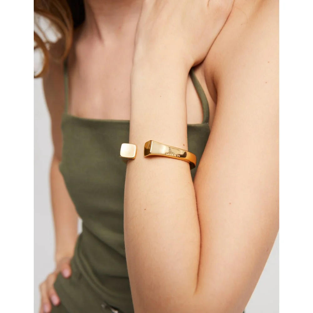 Unode50 18k Gold Plated Square Shape Bangle Bracelet - Image 4