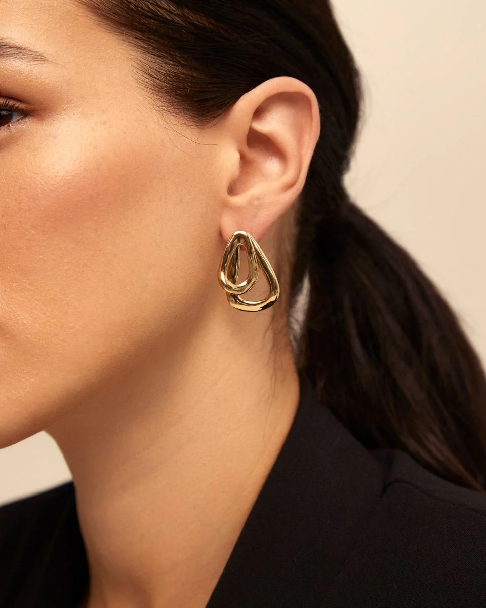 UNOde50 Gold Connected Earring - Image 2