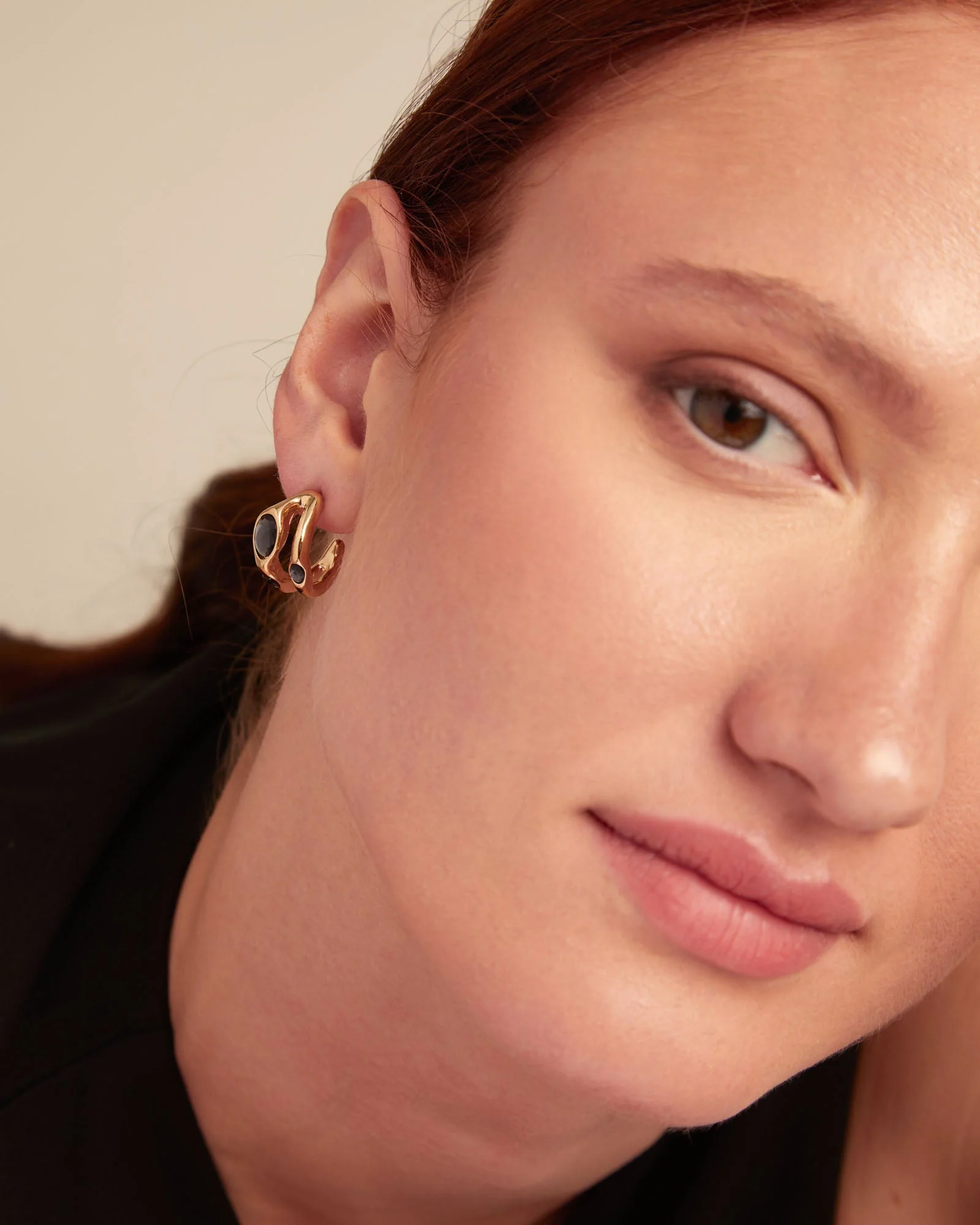 UNOde50 Gold Sunshine Vital Earrings - Image 4