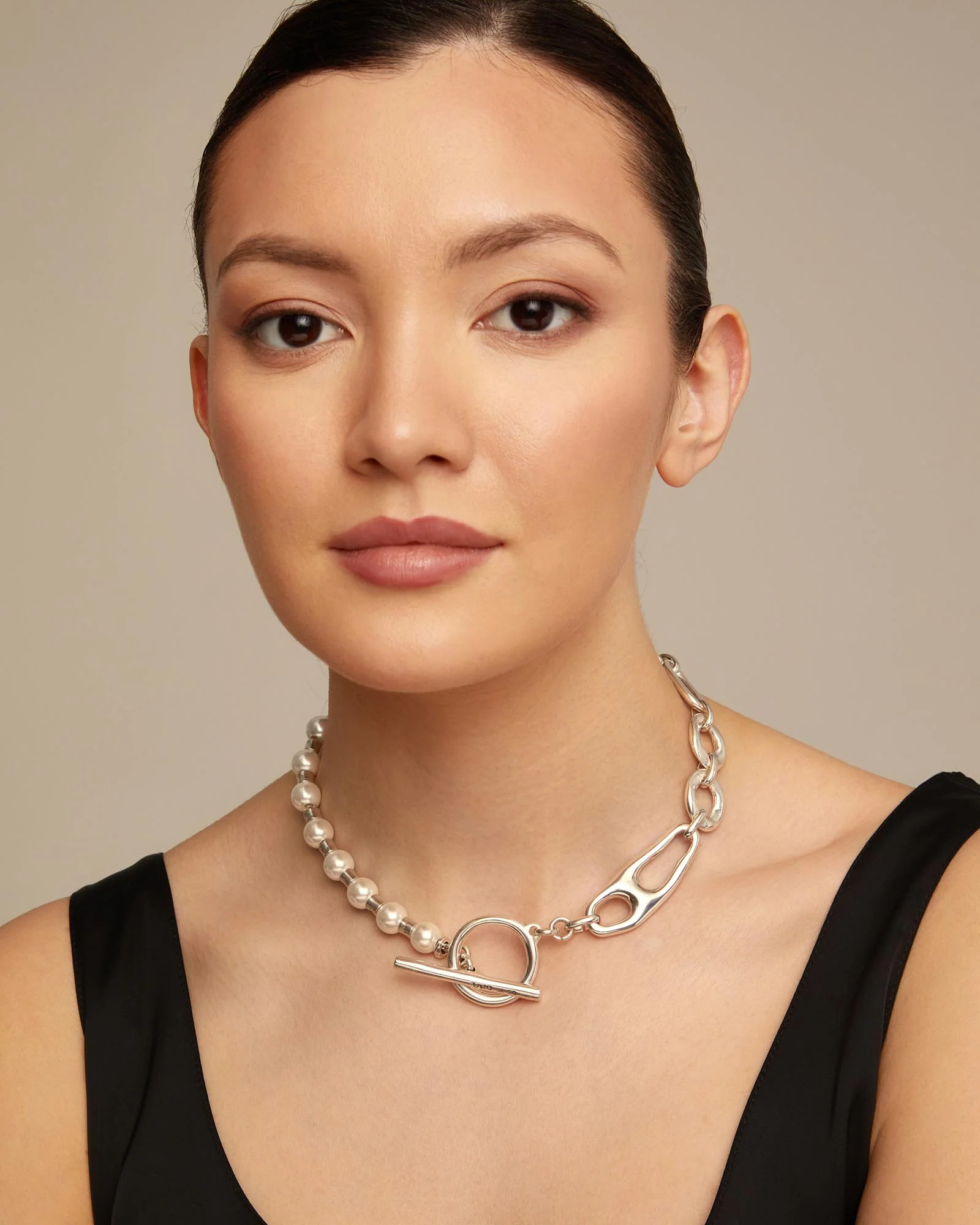 UNOde50 Silver Pearl & Match Joyful Necklace - Image 2